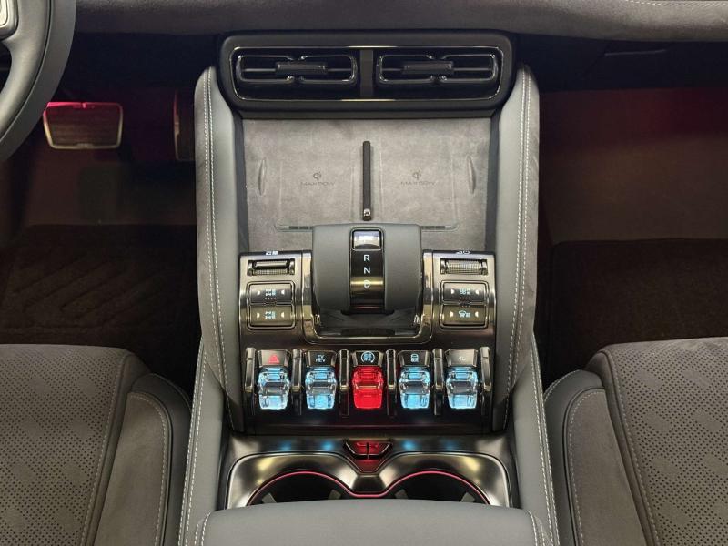 BYD FangChengBao Leopard 5  Гибрид 1.5 л. 687 л.с. вариатор полный