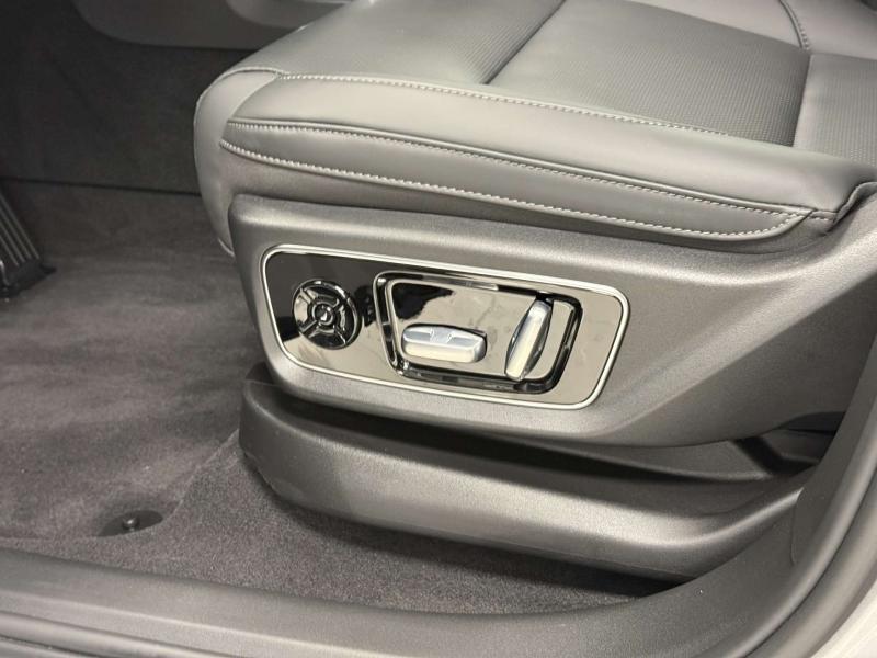 LiXiang L7 I Рестайлинг Гибрид 1.5 л. 449 л.с. автомат полный