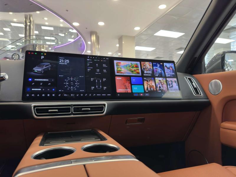 LiXiang L9 I Рестайлинг Гибрид 1.5 л. 449 л.с. автомат полный