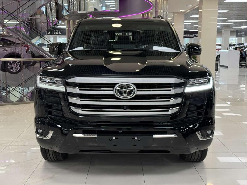 Toyota Land Cruiser 300 Series Дизель 3.3 л. 299 л.с. автомат полный