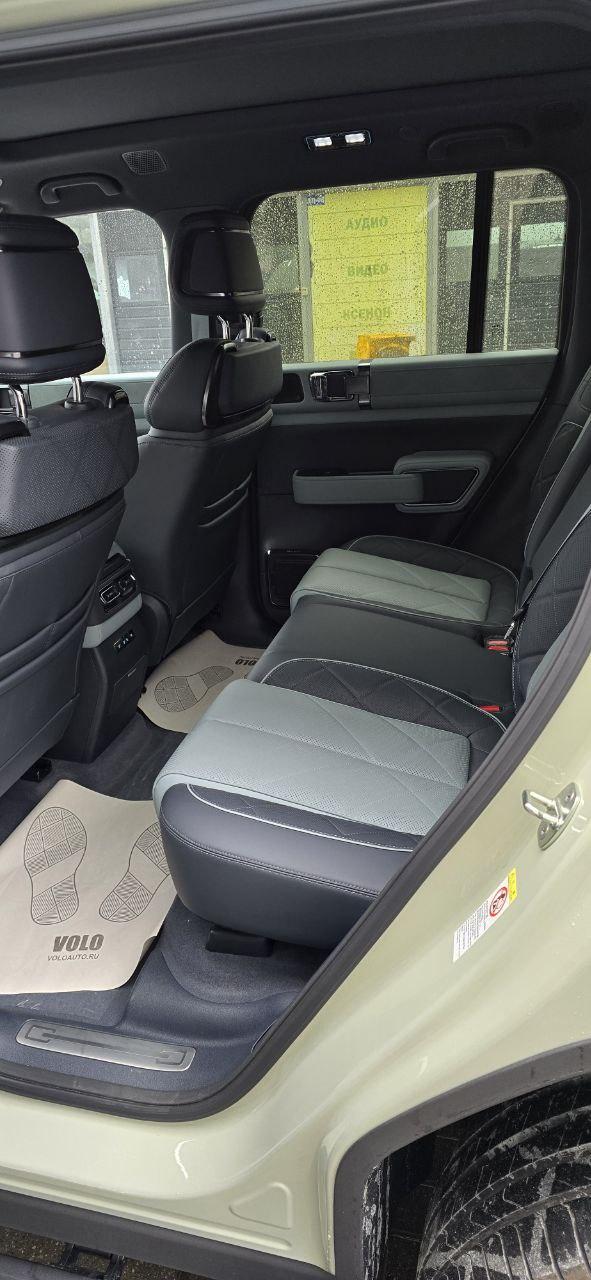 BYD FangChengBao Leopard 5  Гибрид 1.5 л. 687 л.с. вариатор полный