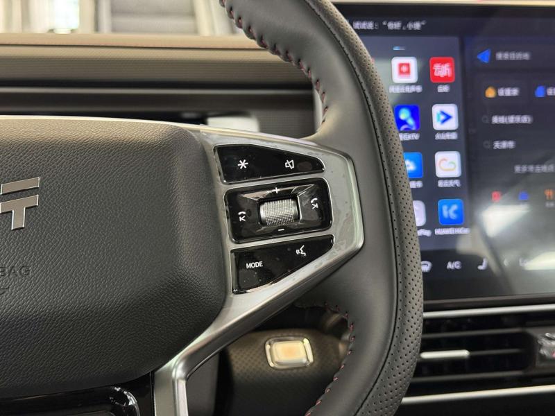 Jetour T2  Бензин 2 л. 245 л.с. робот полный