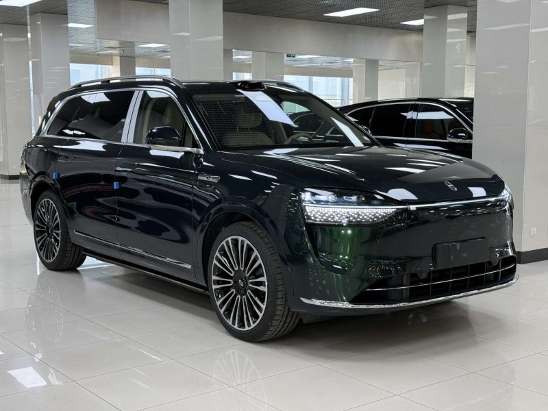 Aito M9  Гибрид 1.5 л. 496 л.с. автомат полный