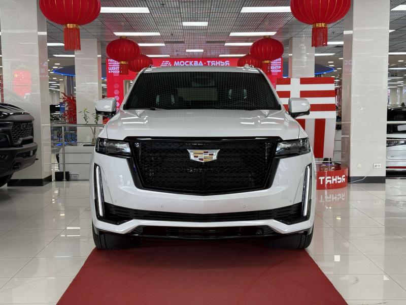 Cadillac Escalade V Бензин 6.2 л. 420 л.с. автомат полный