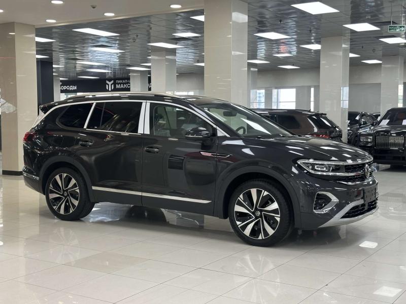 Volkswagen Talagon 1 поколение 2.0 AMT 4WD (220 л.с.)