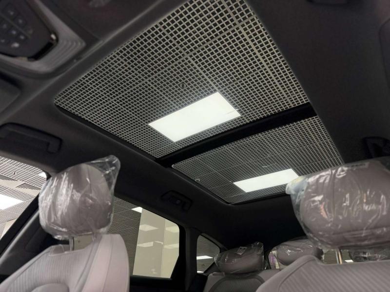 Voyah Free I Гибрид 1.5 л. 693 л.с. автомат полный