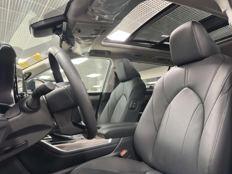 Toyota Highlander IV (U70) Бензин 2 л. 248 л.с. автомат полный