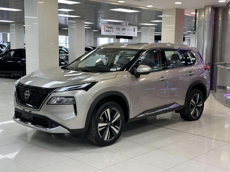 Nissan X-Trail III Рестайлинг Гибрид 2 л. 147 л.с. вариатор полный