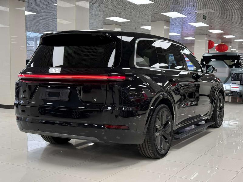 LiXiang L9 I Рестайлинг Гибрид 1.5 л. 449 л.с. автомат полный