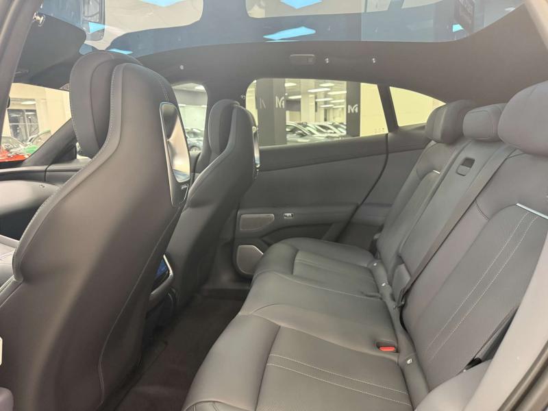 Xiaomi YU 7 1 поколение AT 4WD (690 л.с.)