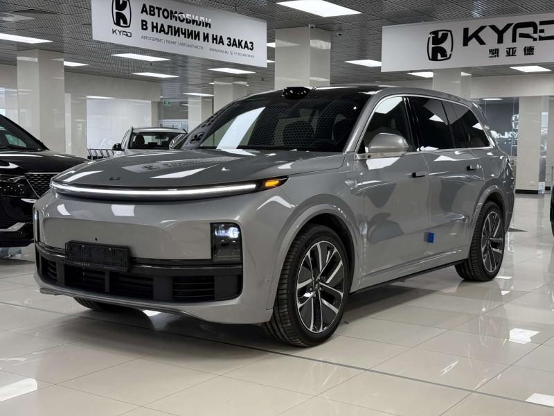 LiXiang L9 I Рестайлинг Гибрид 1.5 л. 449 л.с. автомат полный