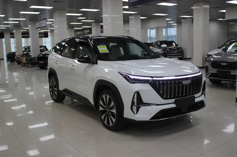Geely Atlas Pro  Бензин 1.5 л. 177 л.с. автомат передний