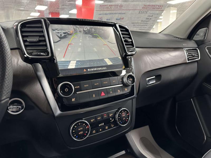 BAIC BJ90  Бензин 3 л. 333 л.с. автомат полный