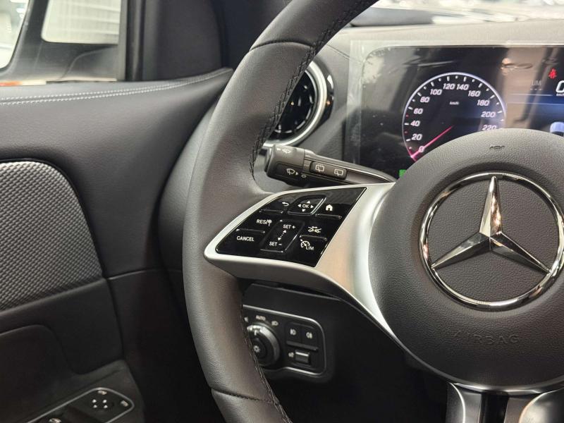 Mercedes-Benz GLA II (H247) Рестайлинг Бензин 2 л. 190 л.с. робот полный