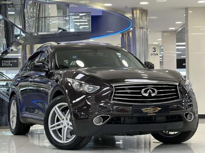 Infiniti QX70