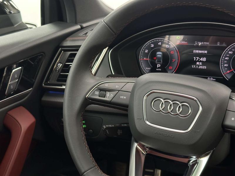 Audi Q5 II (FY) Рестайлинг Бензин 2 л. 190 л.с. робот полный