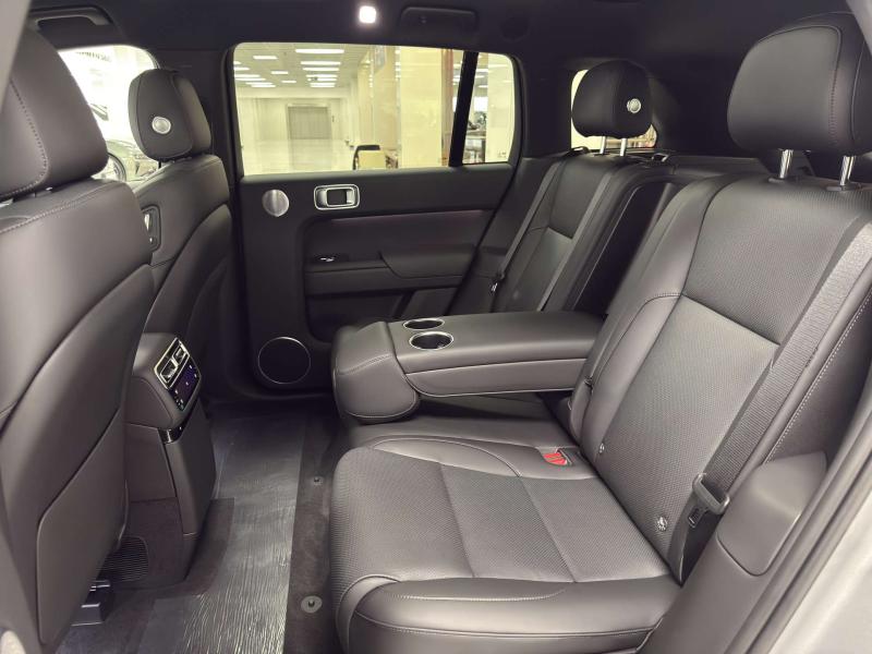 LiXiang L7 I Рестайлинг Гибрид 1.5 л. 449 л.с. автомат полный