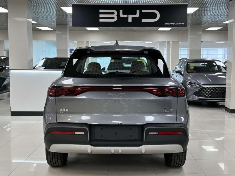 BYD Yuan Up 1 поколение AT (177 л.с.)