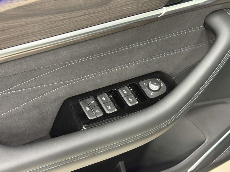 Geely Monjaro 1 поколение [2 рестайлинг] 2.0 AT (272 л.с.)