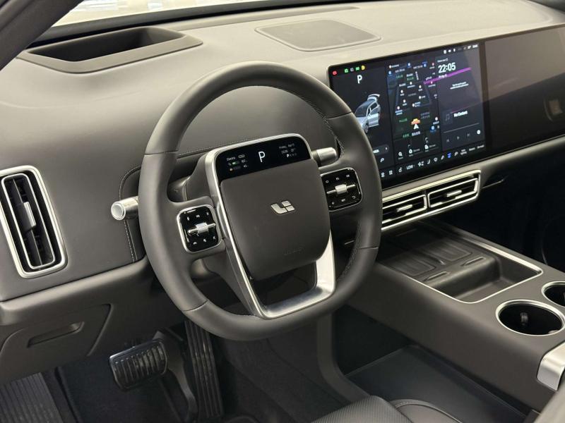 LiXiang L9 I Рестайлинг Гибрид 1.5 л. 449 л.с. автомат полный
