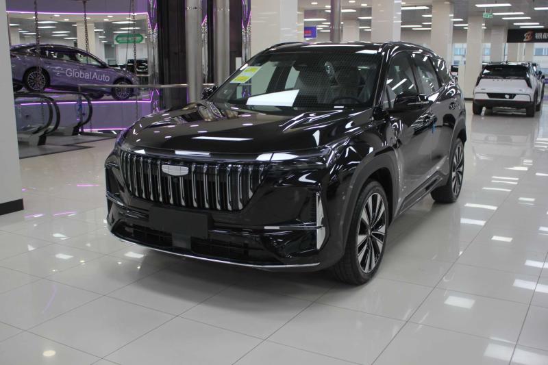 Geely Atlas Pro  Бензин 1.5 л. 177 л.с. автомат передний