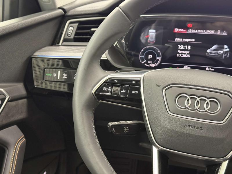 Audi e-tron I Электро  408 л.с. автомат полный