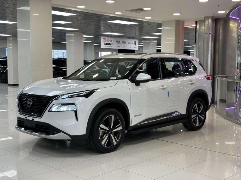 Nissan X-Trail III Рестайлинг Гибрид 2 л. 147 л.с. вариатор полный