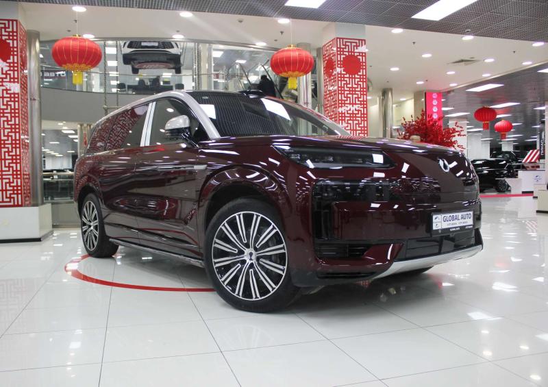 Denza N9 1 поколение 2.0 л. 925 л.с. (680 кВт) 