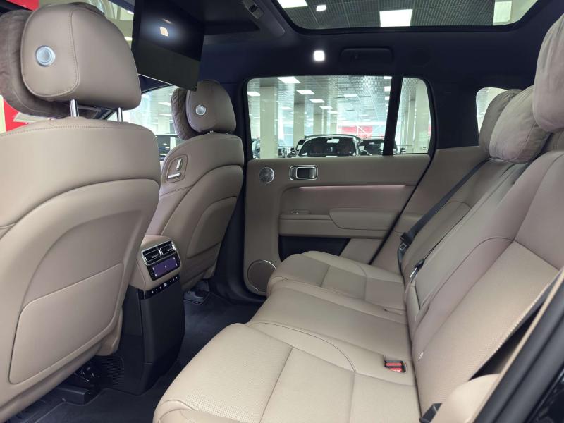 LiXiang L7 I Рестайлинг Гибрид 1.5 л. 449 л.с. автомат полный