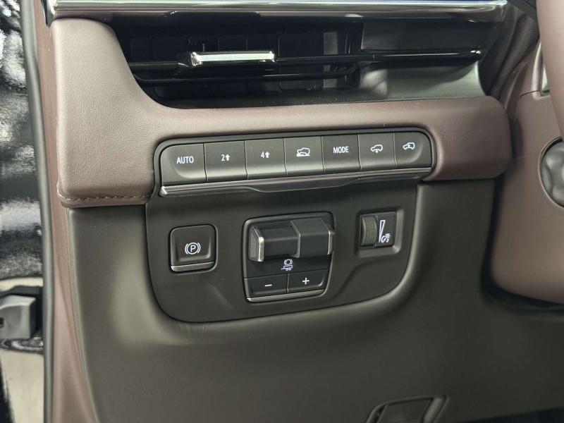 Cadillac Escalade V Рестайлинг Бензин 6.2 л. 420 л.с. автомат полный