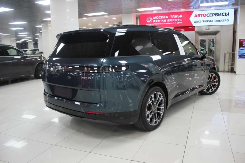 Lynk & Co 900 Поколение 1 2.0h 734 л.с
