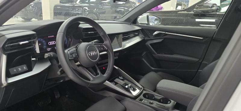 Audi A3 4 поколение (8Y) 2.0 MT (116 л.с.)