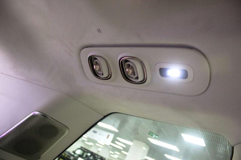 Lynk & Co 900 Поколение 1 2.0h 734 л.с