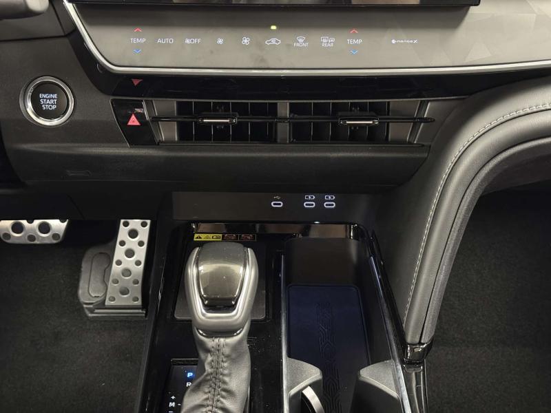 Toyota Camry IX (XV80) China Market Гибрид 2 л. 197 л.с. вариатор передний