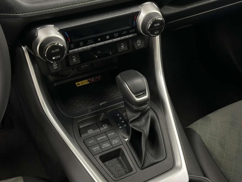 Toyota RAV4 V (XA50) Бензин 2 л. 171 л.с. вариатор полный