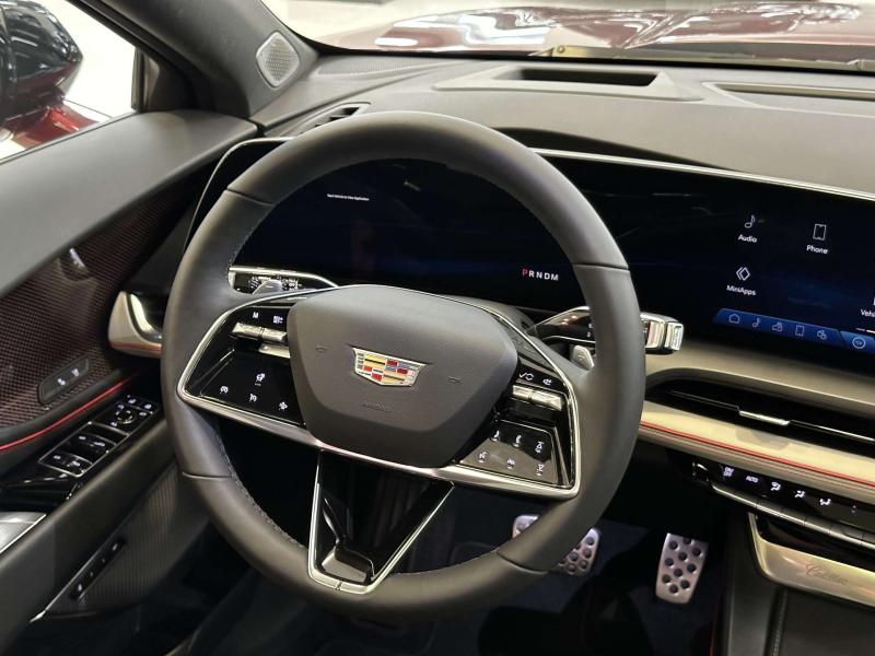 Cadillac GT4 1 поколение 2.0 AT 4WD (237 л.с.)