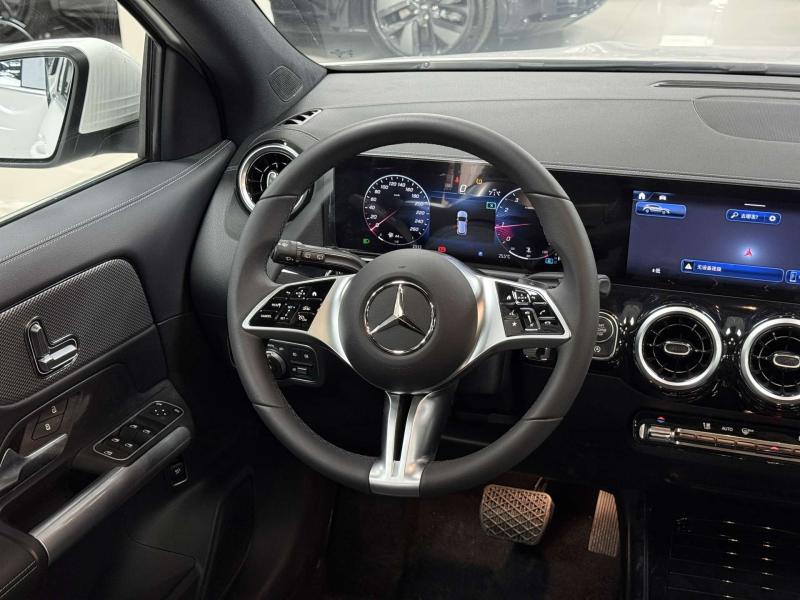 Mercedes-Benz GLA II (H247) Рестайлинг Бензин 2 л. 190 л.с. робот полный