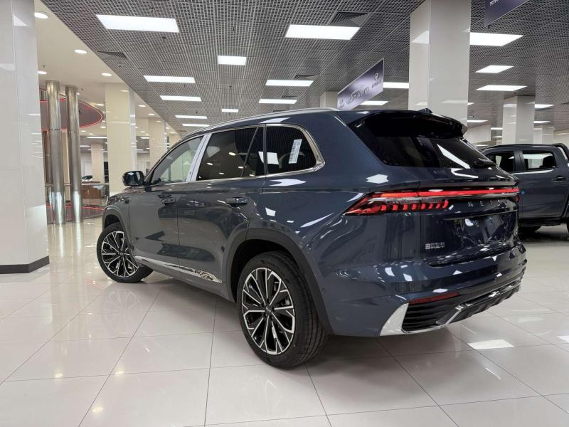 Geely Monjaro 1 поколение [2 рестайлинг] 2.0 AT (265 л.с.)