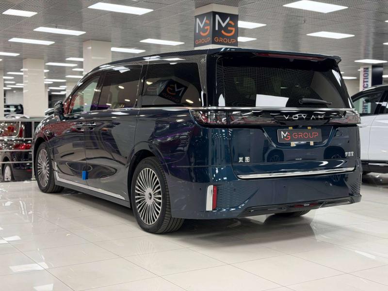 Voyah Dream  Гибрид 1.5 л. 394 л.с. автомат полный