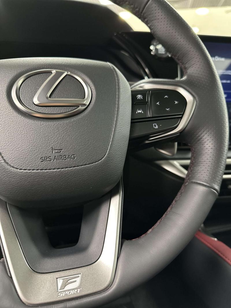 Lexus RX V Бензин 2.4 л. 279 л.с. автомат полный