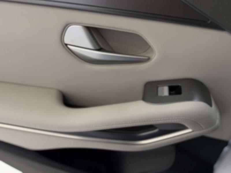 BYD Tang L 1 поколение 1.5 л, 700 л.с., гибрид