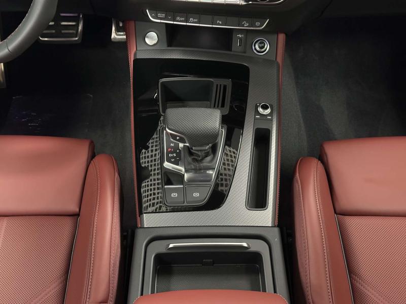 Audi Q5 II (FY) Рестайлинг Бензин 2 л. 190 л.с. робот полный