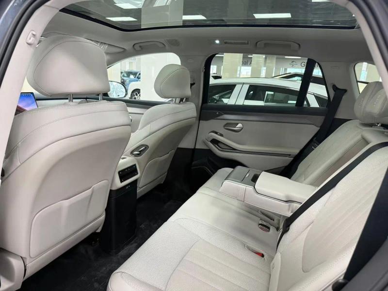 BYD Tang II Рестайлинг Гибрид 1.5 л. 615 л.с. автомат полный