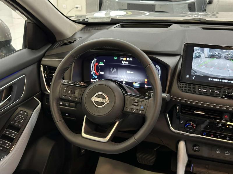 Nissan X-Trail III Рестайлинг Гибрид 2 л. 147 л.с. вариатор полный