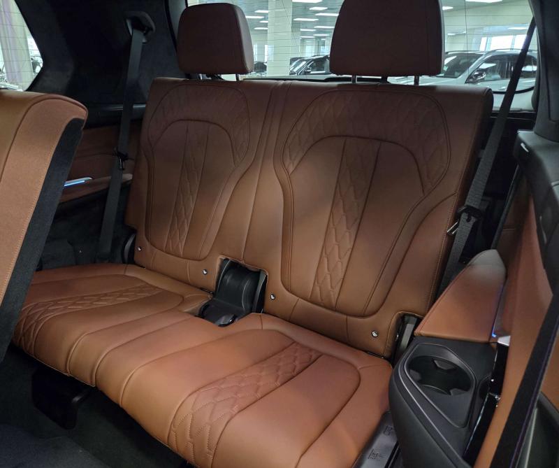 BMW X7 I (G07) Рестайлинг Дизель 3 л. 340 л.с. автомат полный