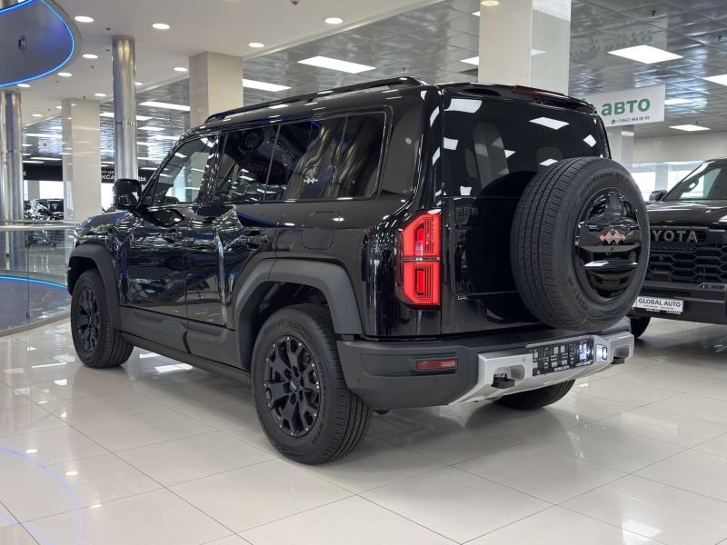 BYD FangChengBao Leopard 5  Гибрид 1.5 л. 687 л.с. вариатор полный