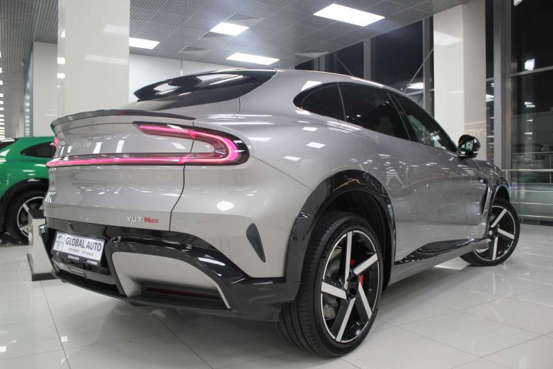 Xiaomi YU 7 1 поколение AT 4WD (690 л.с.)