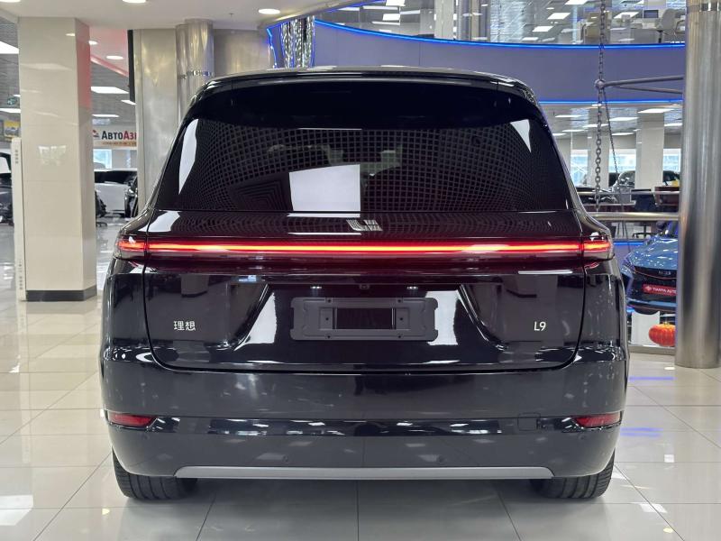 LiXiang L9 I Рестайлинг Гибрид 1.5 л. 449 л.с. автомат полный