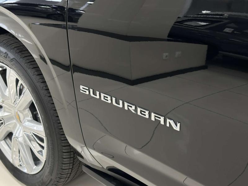 Chevrolet Suburban XIII Рестайлинг Бензин 6.2 л. 426 л.с. автомат полный