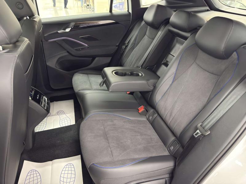 Volkswagen Tiguan III (China Market) Бензин 2 л. 220 л.с. робот полный